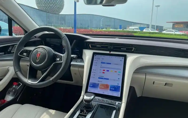 全新红旗h5内饰 新京报贝壳财经记者 白昊天 摄