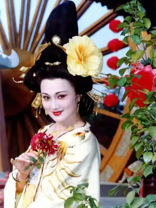 周洁病逝,其他饰演过"杨贵妃"的女演员们如今怎样了?