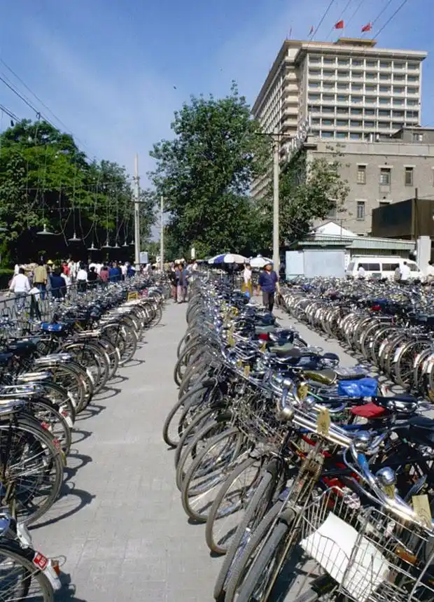 历史老照片:这是90年代的北京,带你重温老北京的旧时光