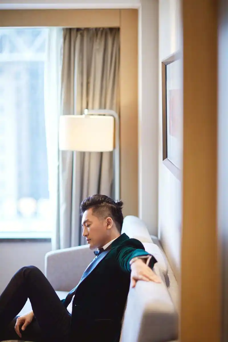 苏有朋《中餐厅》担任金鹿奖评委的蛙哥蘇有朋现身颁奖典礼,白衬衫