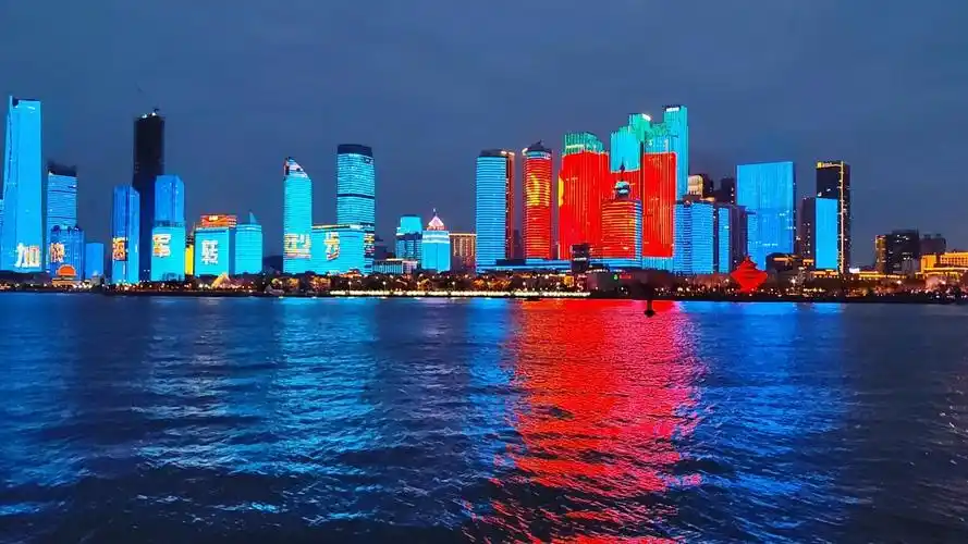 青岛五四广场灯光秀