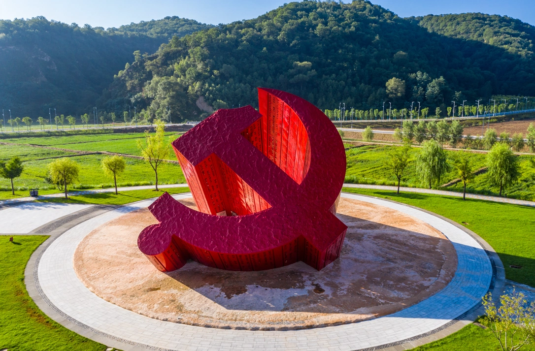 航拍延安之宝塔区:三山两河,5a景区,南泥湾陕北最美花海