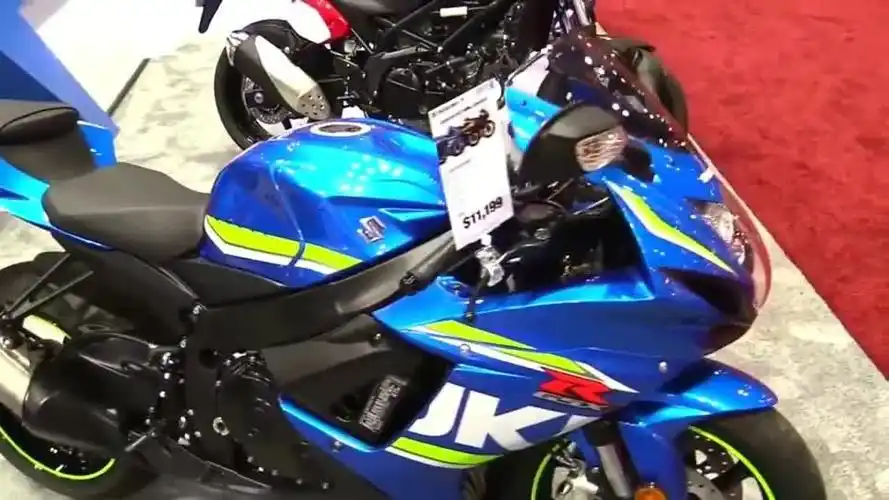 车展实拍铃木gsxr600看到价格单的我哭了