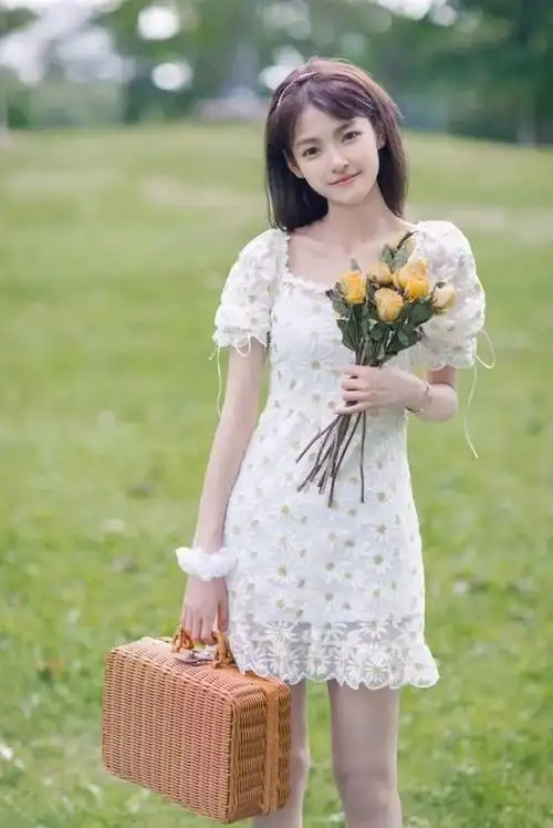 简单的背景用上这7个姿势也能拍出文艺写真照