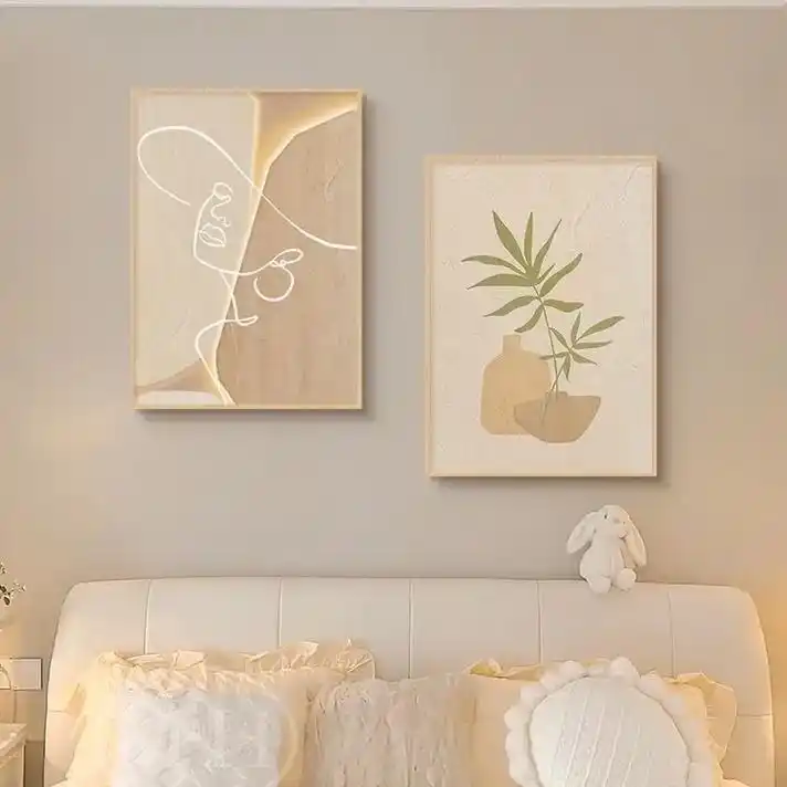 原木风卧室装饰画.