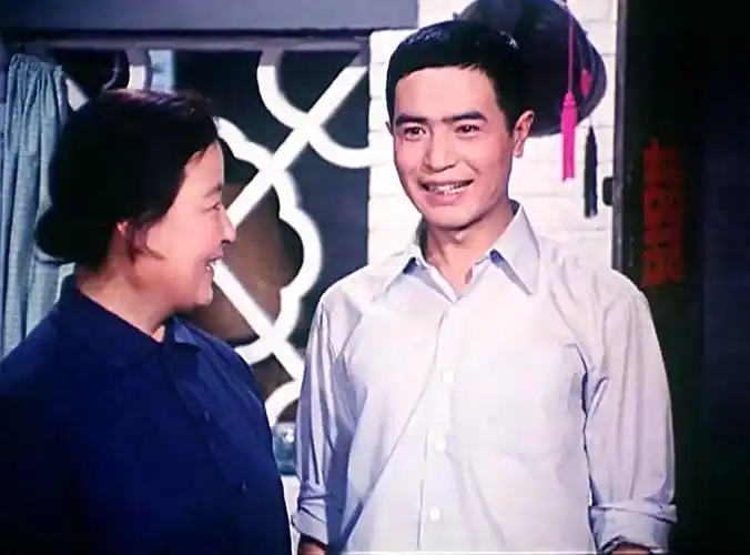 《甜蜜的事业》,一部轻松诙谐的喜剧片,43年过去,演员情况如何