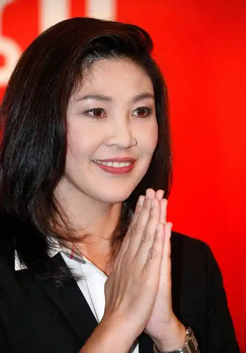 泰国逃亡女总理英拉,变身中国公司董事长?风光依旧惹人爱