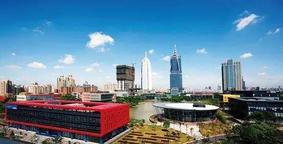 上海市浦东新区的金桥开发区:从传统工业区稳步转型高级园区