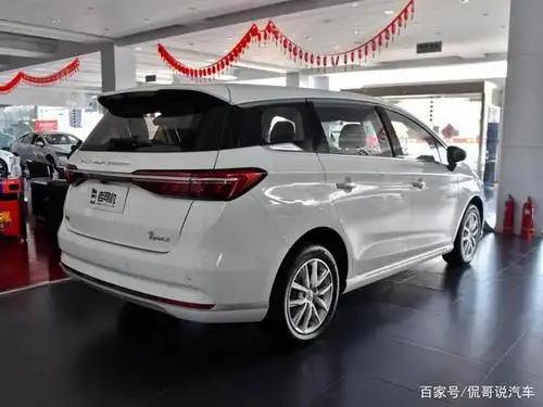 比双离合更省心,7座实用家用车,油耗不错,带你看比亚迪宋max