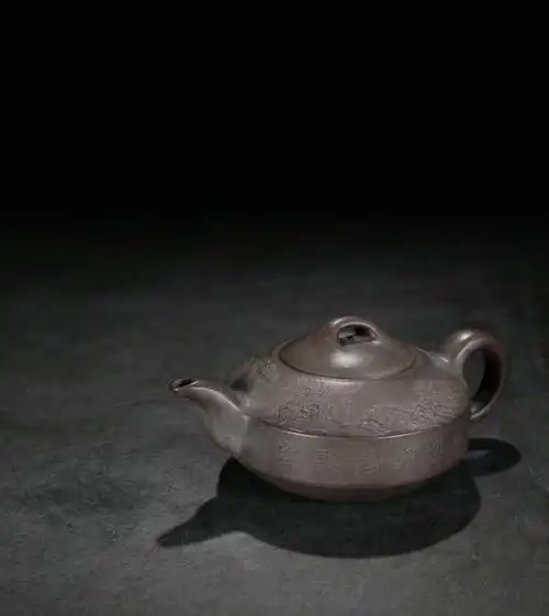 旧藏泥绘纹石扁壶华香国宝