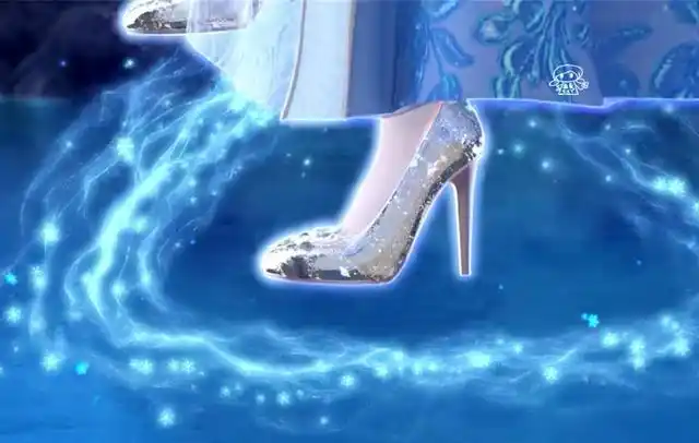 叶罗丽圣级仙子穿的是什么鞋冰公主穿水晶鞋曼多拉的是花盆鞋
