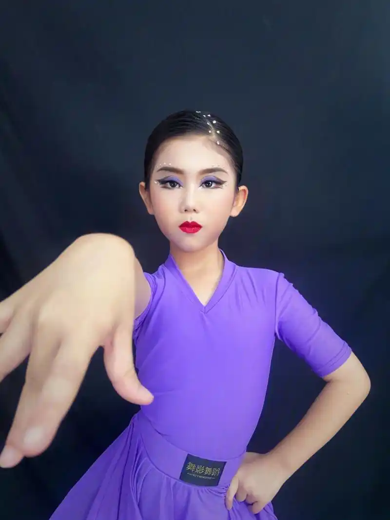 拉丁舞妆容的重要性,四个方面解析!