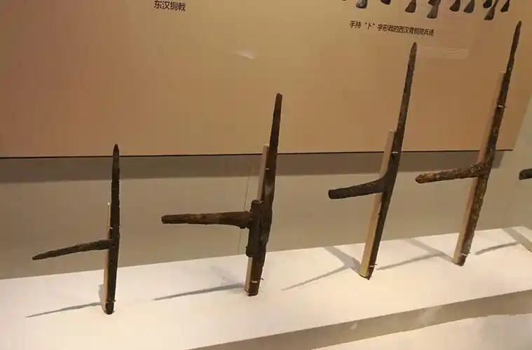 跨征鞍,横战槊,不知铁槊大如椽——马槊