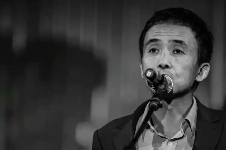 张楚:在辉煌中"死去"的中国摇滚之父