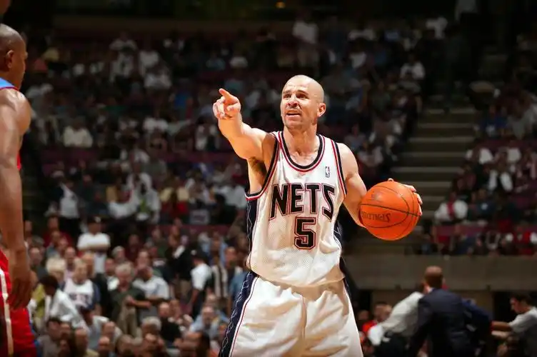 nba中最会抢篮板的后卫,基德垫底,魔术师仅第二,榜首无争议