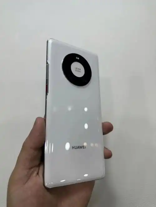 极品华为mate40pro 釉白色 8加256g 在保到2022.12月 整机9.