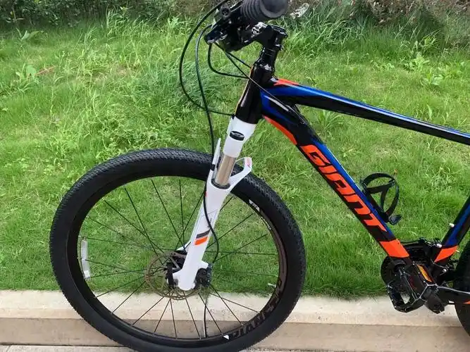 捷安特xtc800,禧玛诺30速油刹,线控气叉,27.5轮径 - 抖音