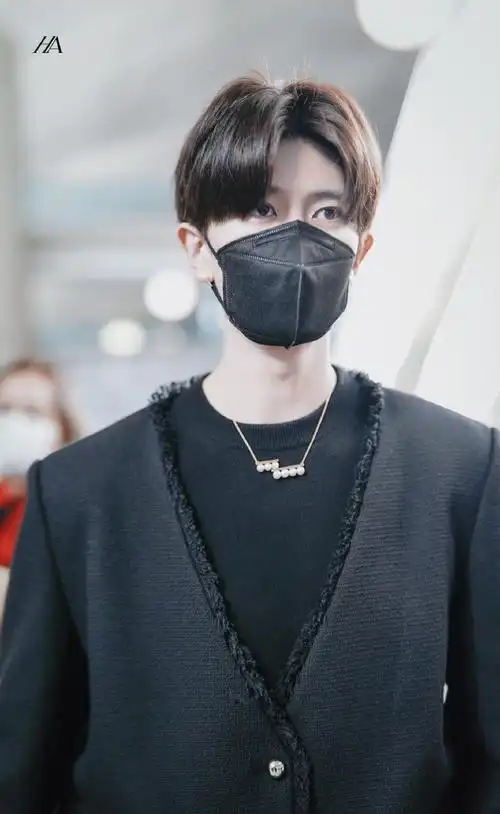 任嘉伦巴黎时装周##任嘉伦