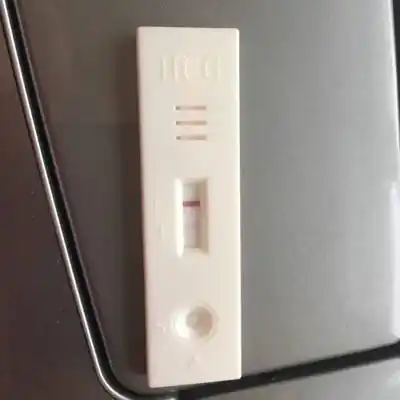 宝妈们,你们好,验孕棒,会出现假阳性呢?急急急,在线等 谢谢.