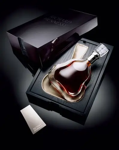 世间hennessy(轩尼诗)李察干邑