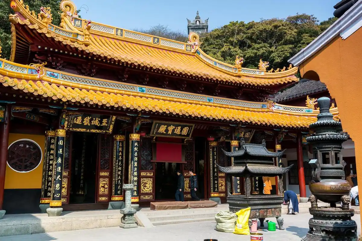 普陀山,一座神秘又充满魅力的佛教名山 普陀山,全称普陀洛迦山,中国