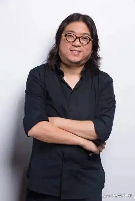 高晓松难得晒开工照本人近照大变样身材消瘦快认不出