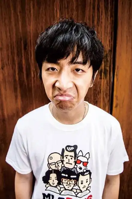 王大锤"触电"《良心》 与众男神组主持天团?