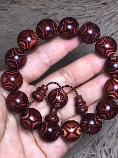 极品15越南紫檀柳对眼手串
