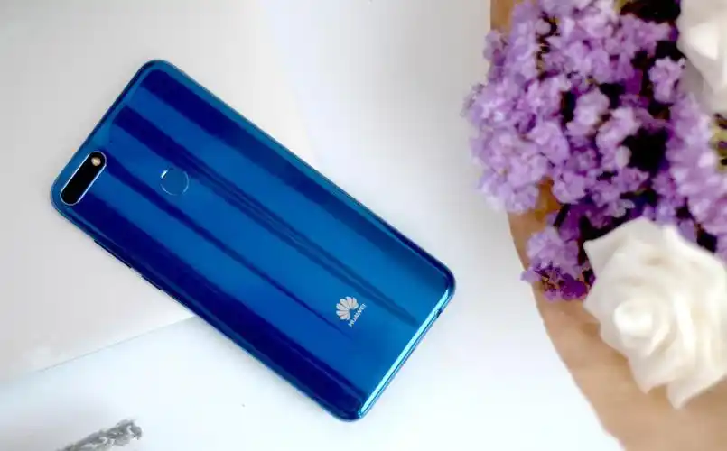 用一抹cp色点燃初秋 华为畅享8蓝,粉版优惠购