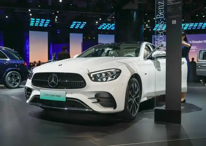 奔驰适合女士开的车型图片 - 无敌电动网