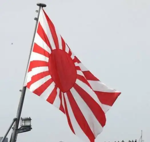 然而日本人对军旗的看重,甚至大于他们部队的生命.