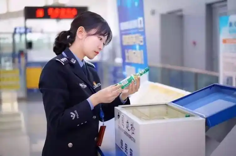 【最美基层民警】国门"警"色最怡人——合肥边检人物群像