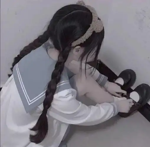 可爱头像:1116双马尾辫子萝莉女生头像