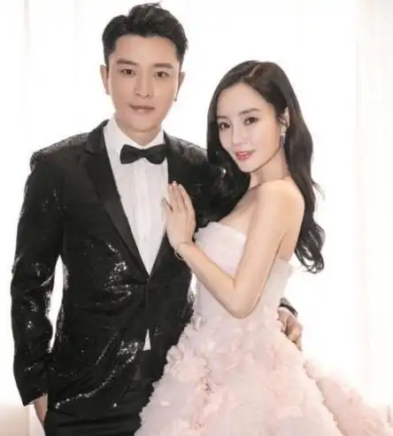 事情一出,不少网友震惊于李小璐的不检点,要是她的对象是比贾乃亮更好