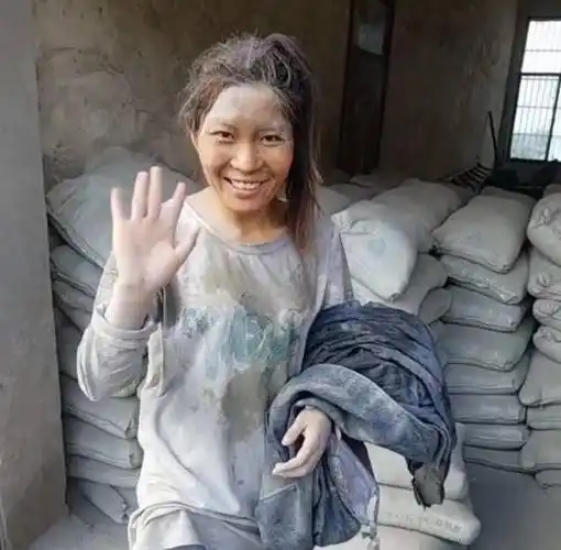 张芳芳_视频_工地