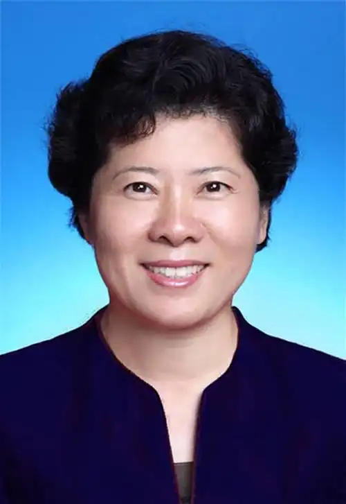 尊龙官方 "昭通某公租房小区停满豪车"系谣言 警方