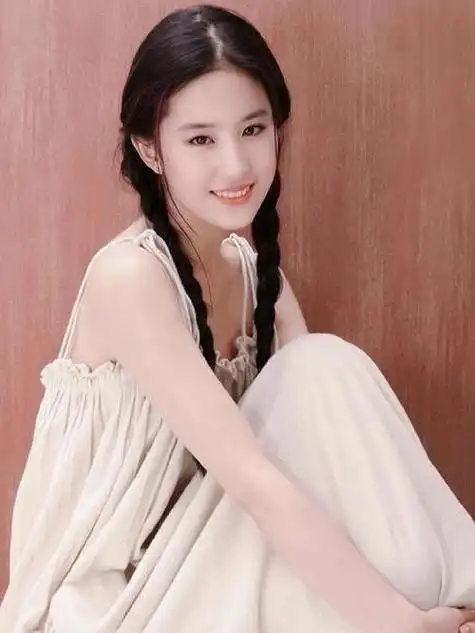 "素颜无人识"的5位女星,荧幕前绝美女神,卸妆后:大姐你是谁