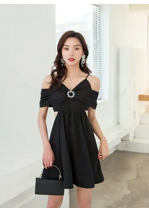 一字肩性感连衣裙黑色小礼服抹胸露肩露背露腰a字吊带蓬蓬公主裙