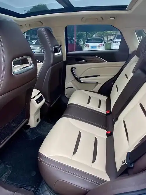 批发,批发,刚到店2020年一汽奔腾t77,自动挡,全景天窗 - 抖音