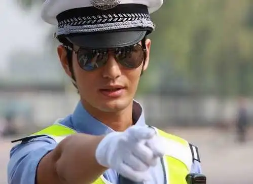 警察故事6:《警察故事2013》成龙大哥的警察故事又来了!