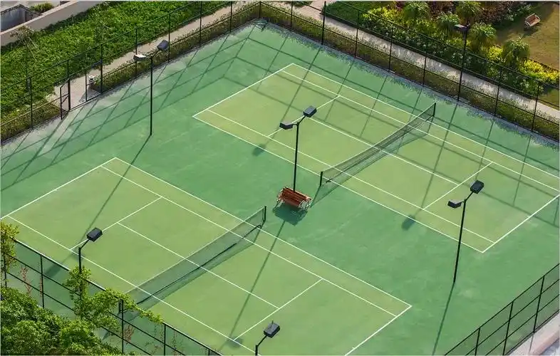 下就能随时挥拍酣战配备室外羽毛球场碧桂园·翡翠湾倾力打造的运动社