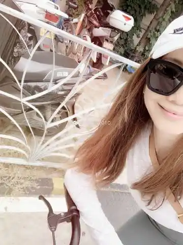 臭宝儿健身说# 骑车虐背去[嘻嘻][haha][加. 来自臭宝儿2010 - 微博