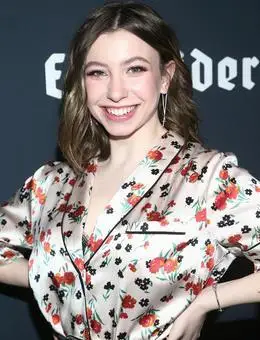 作品(24部)2023年光往哪里去演员2022年linoleum演员饰:nora edwin