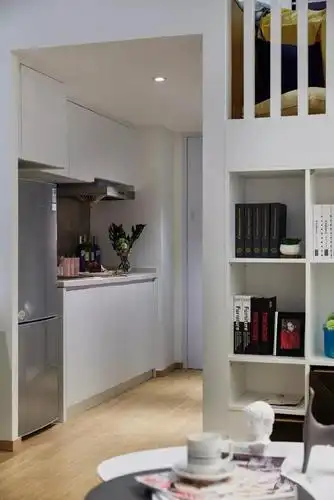 挑高精致公寓:42㎡,3.6米挑高,可移动楼梯,简直不要太惊喜!