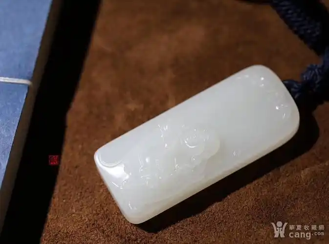 一户侯侯晓峰大师作品.福在眼前.