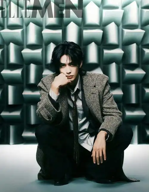 恭喜帅哥脱离苦海,希望下一个是soso大帅哥,期待演员宋威龙!