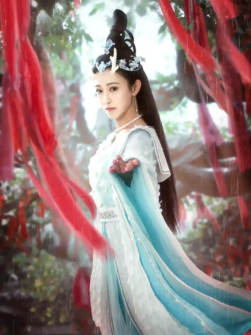 朱圣祎新电影《龙无目》今日开播 化身龙女施云布雨美艳绝伦