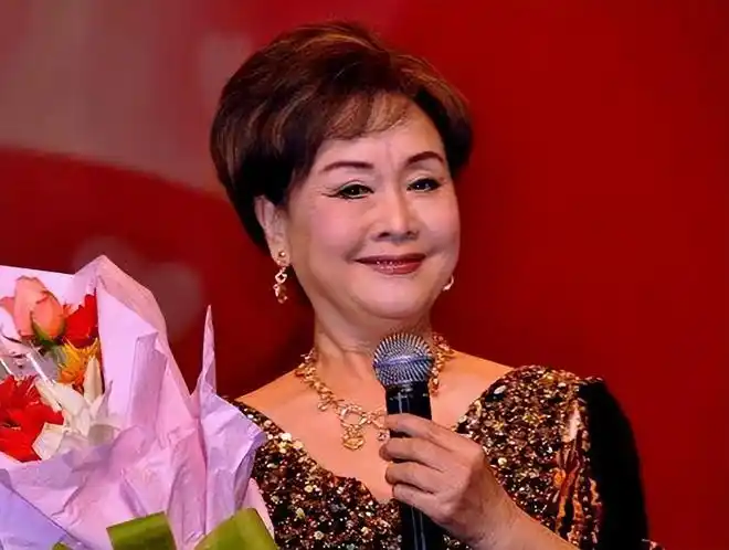 79岁李谷一回应缺席春晚阳了后病情恢复的慢有后遗症还没出院