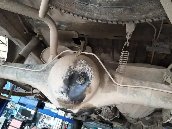 面包车这里面的零件是什么名称?