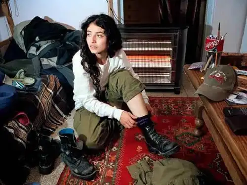 叙利亚黑市上,女子成最抢手的"商品",68元起交钱可直接带走